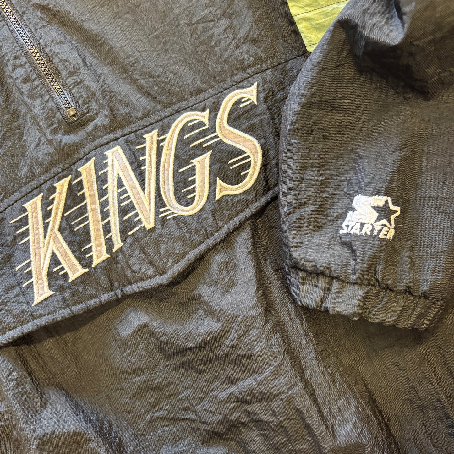 1990s Los Angeles Kings Hockey Starter Puffer