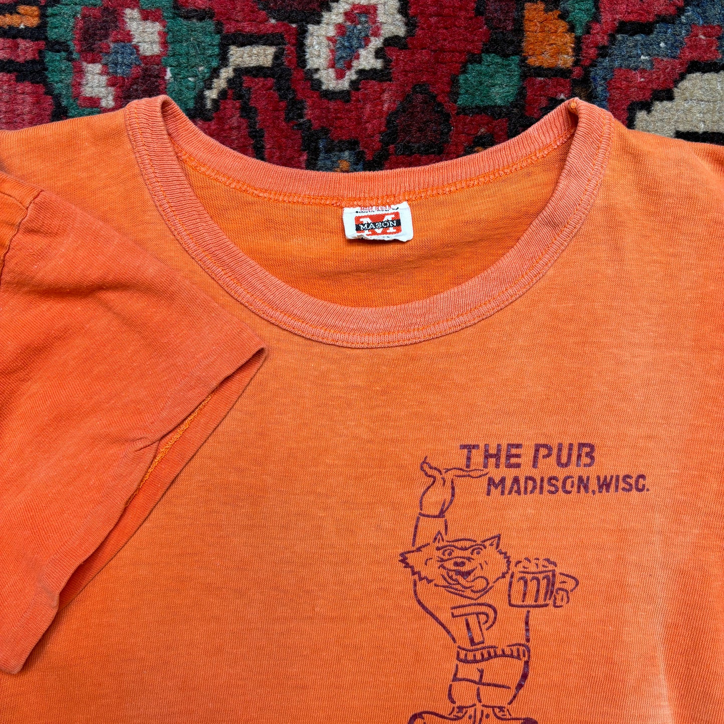 1960s 'The Pub' Mounted Collar Graphic Tee