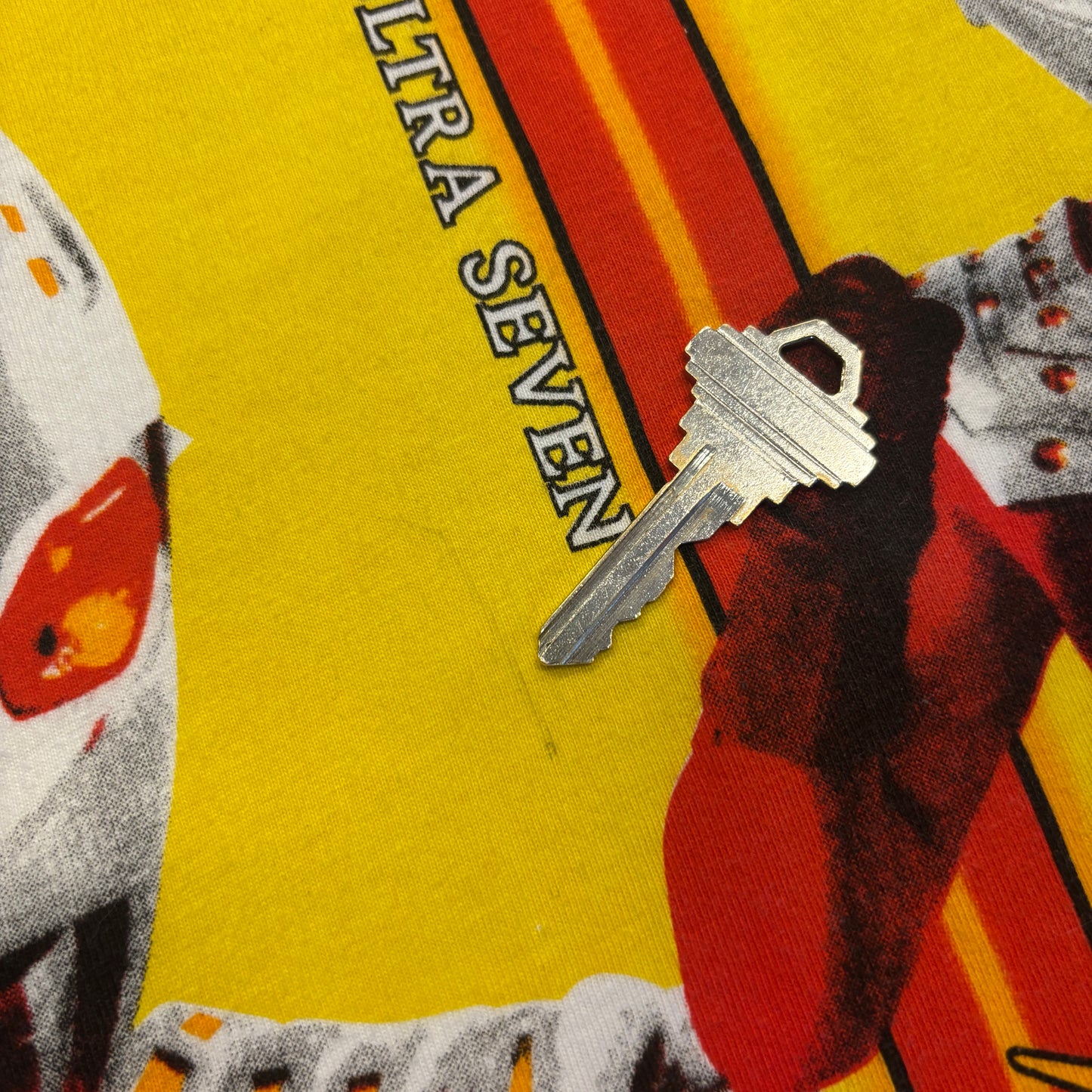 1990s Ultraman Ultra Seven Graphic Youth Tee