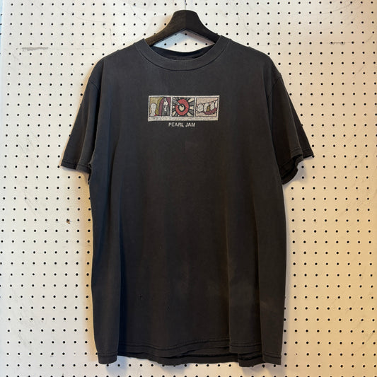 1990s Vintage Pearl Jam Faded Band Tee